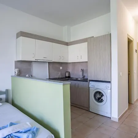 Akrotiri Summer Apartment