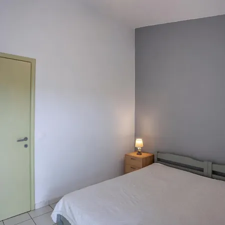 Akrotiri Summer Apartment